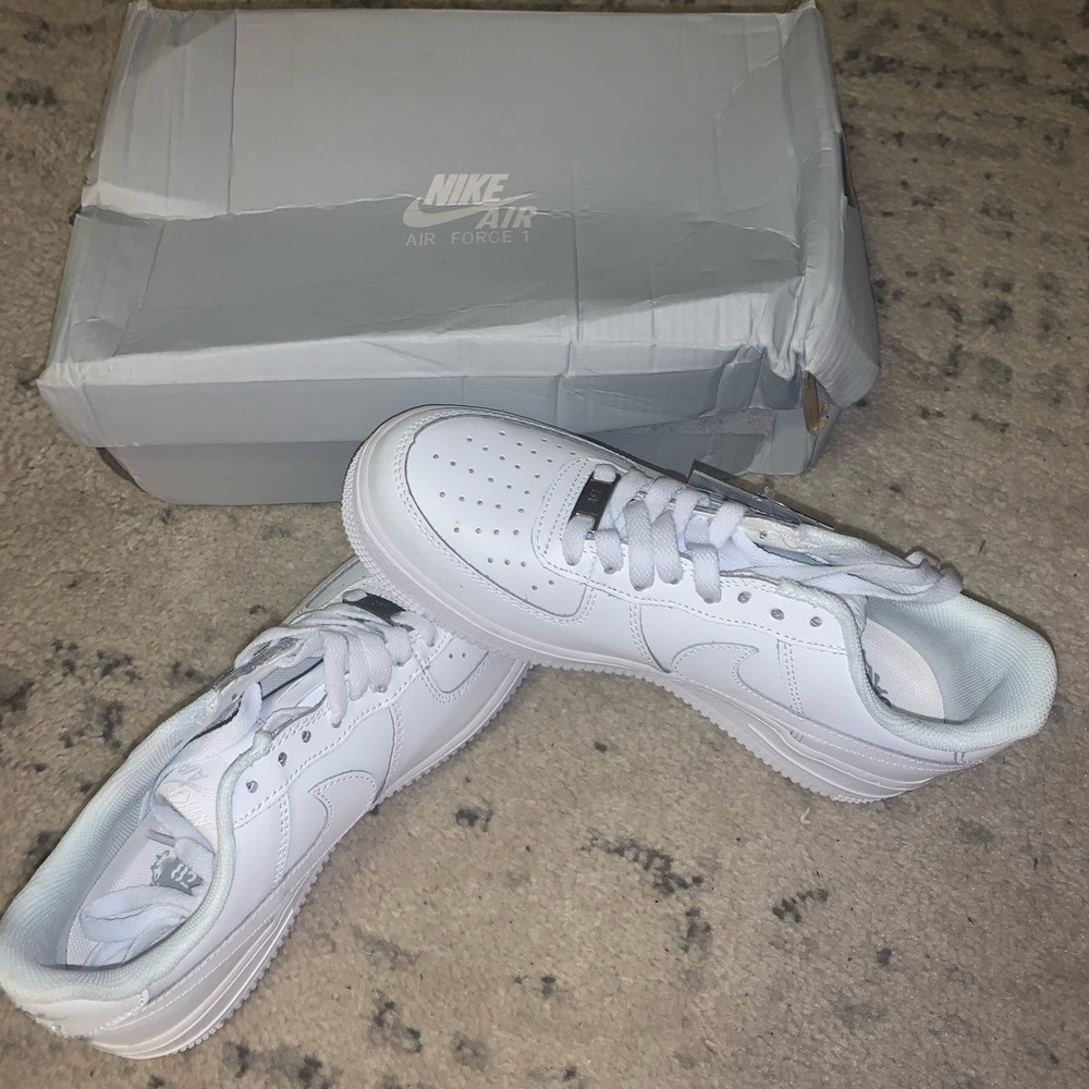 Women’s Nike Air-force 1